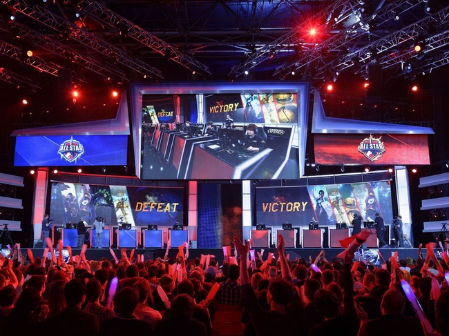 DOTA2比分：OMEGA联赛，Secret和OG均2：0淘汰对手会师决赛