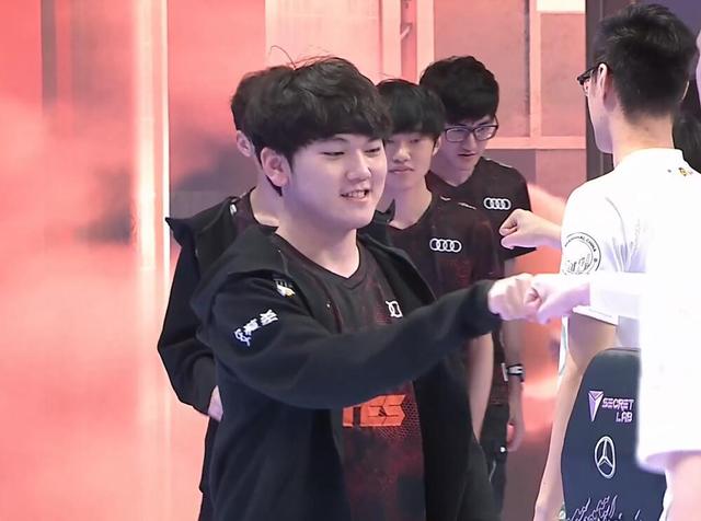 英文流采访 Bin：希望常规赛我们能赢下后面的所有的队伍